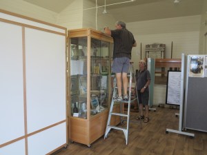 Peter and Murray setting up new cases